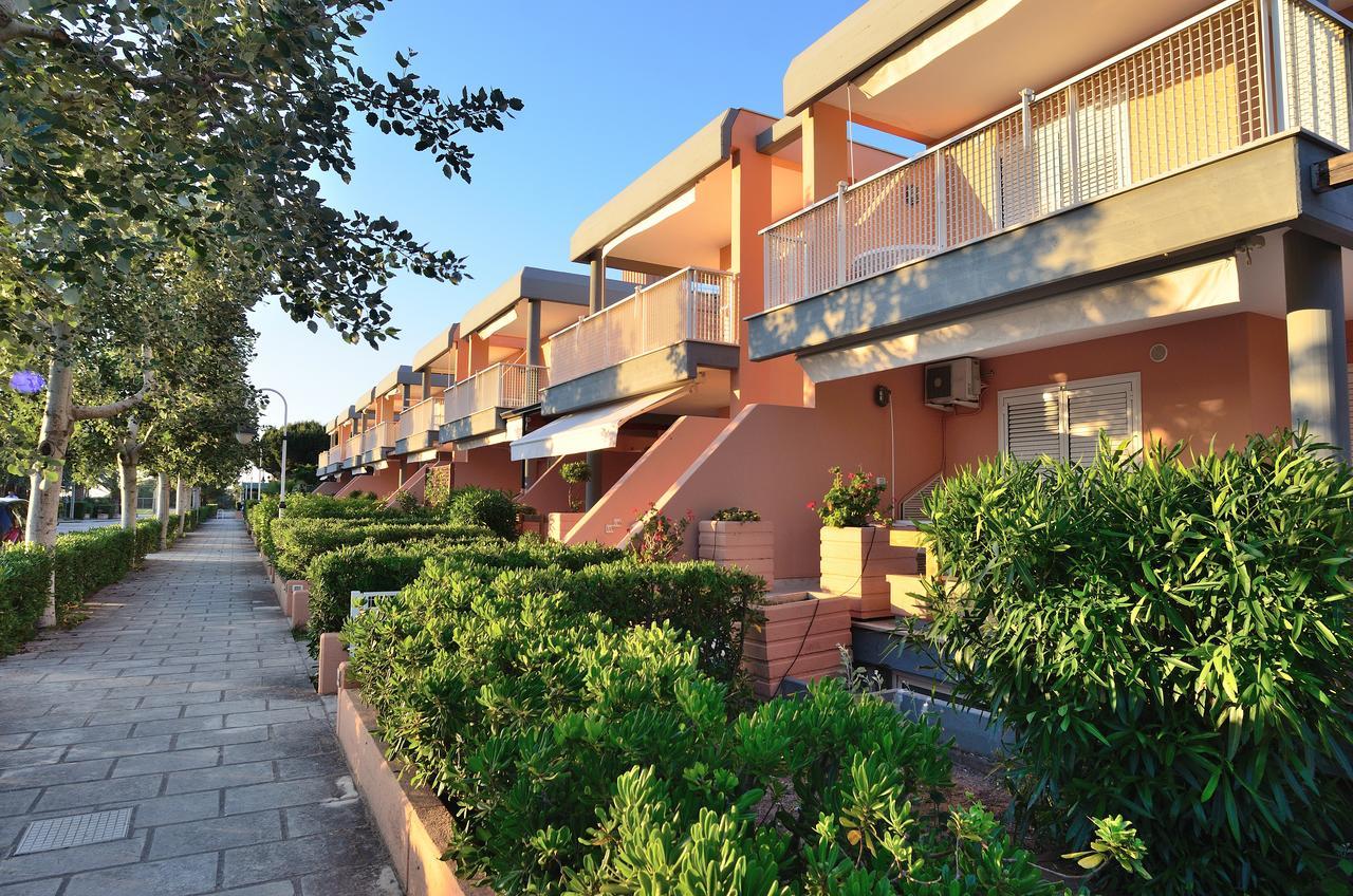 Blue Marine Village Rodi Garganico Exterior photo