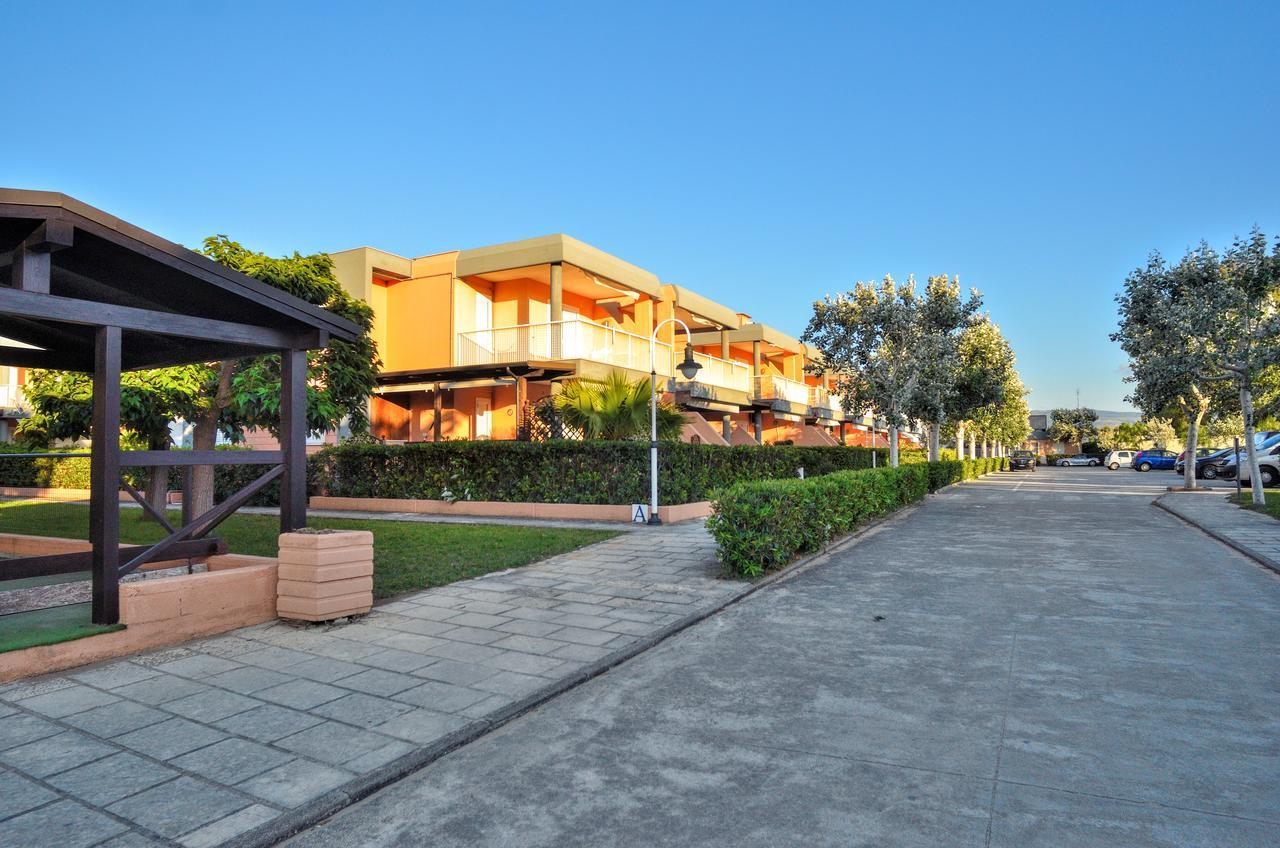 Blue Marine Village Rodi Garganico Exterior photo
